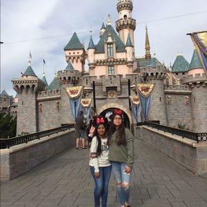 Meet your Posher, Catherine